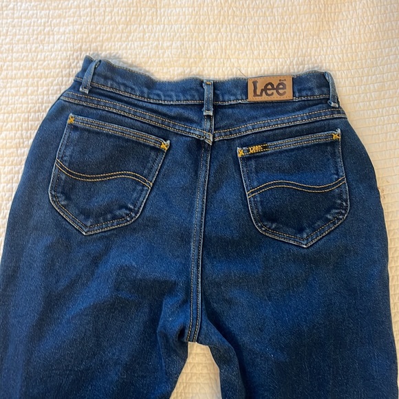 Vintage High Rise Lee Dark Wash Denim Jeans / Size 8 - Picture 2 of 8